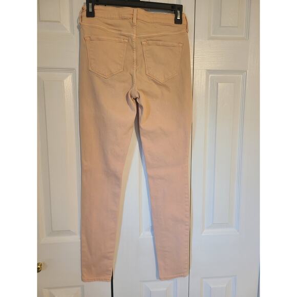 Old navy size 2 peach colored Rockstar skinny jeans - Picture 2 of 8